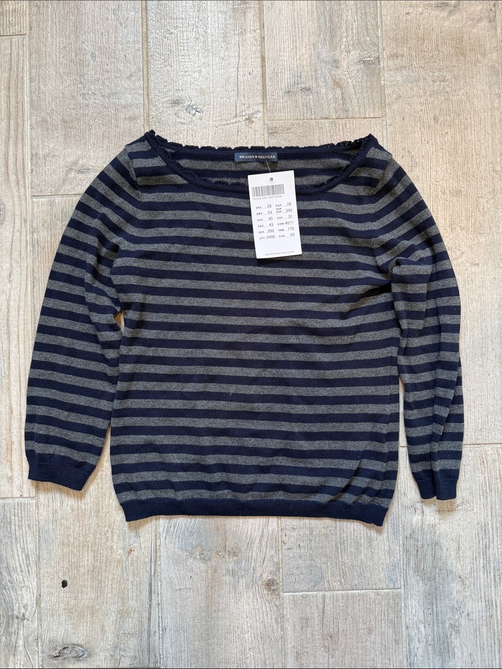 Brandy Melville Navy and Gray Striped Women's Sweater